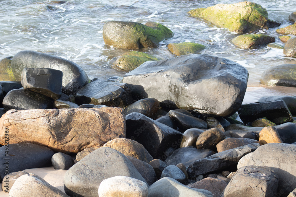 Fototapeta premium rocks on the beach