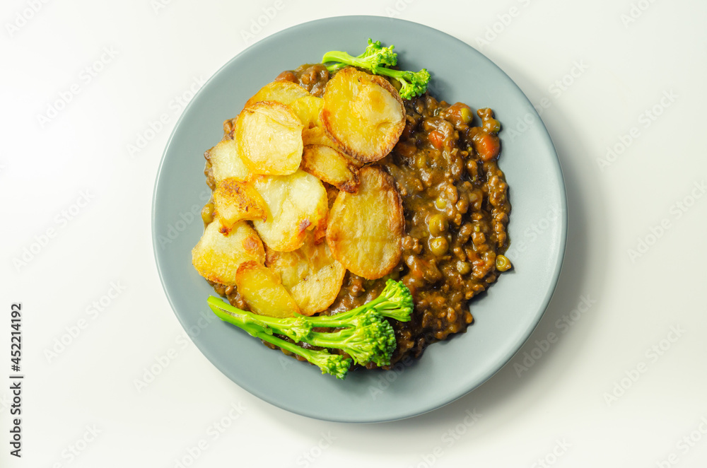 Minced beef hotpot, tender british beef in a warming gravy with carrots