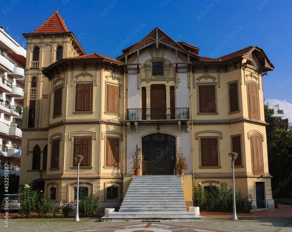 A rustic villa in Thessaloniki