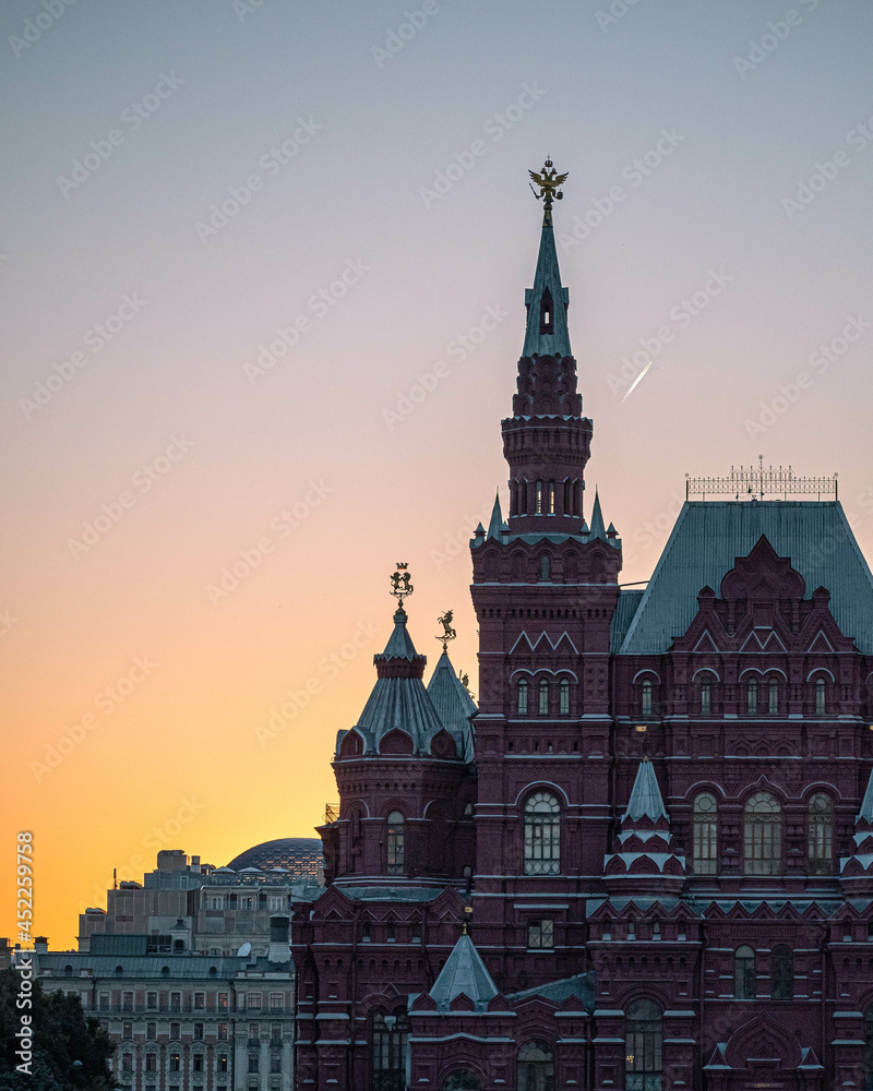 The image that describes the most, the importance of russia, with the posture of the tower 