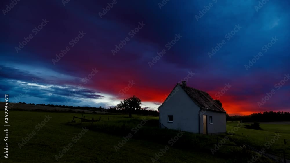 Lonesome House and Epic Skies Timelapse UHD Lonesome House and Epic Skies Timelapse UHD