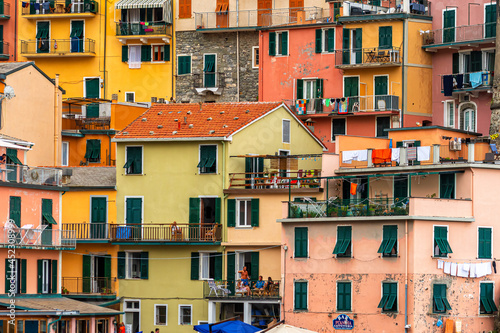 Fototapeta Naklejka Na Ścianę i Meble -  colorful house, buildings and old facade with windows in small picturesque village Manarola Cinque terre in liguria