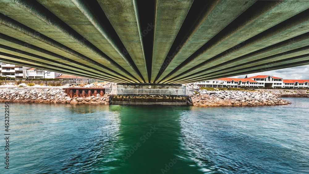 Fototapeta premium courant de mimizan pont