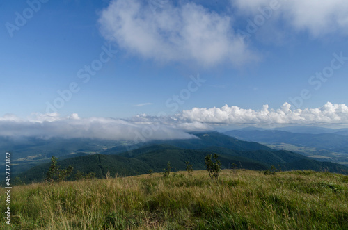 Fototapeta Naklejka Na Ścianę i Meble -  Bieszczady Wielka Rawka Panorama 