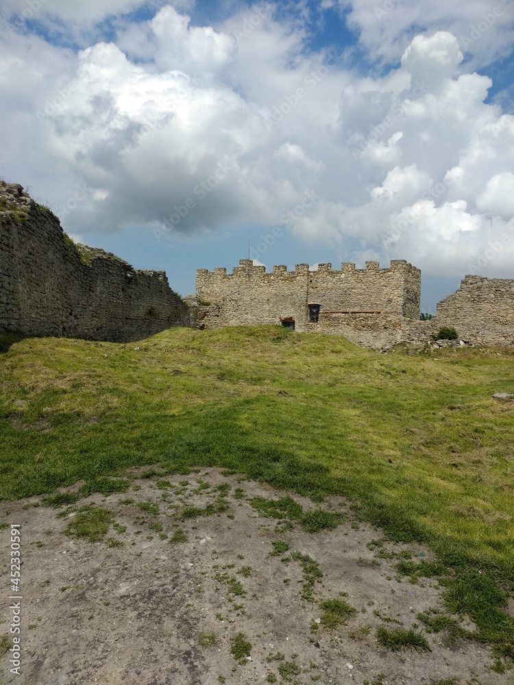  ruins of an old castle