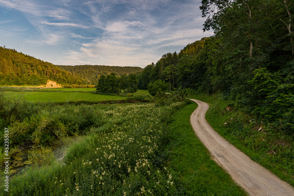 Naklejka premium Wonderful hike through the Laucherttal on the southern edge of the Swabian Alb