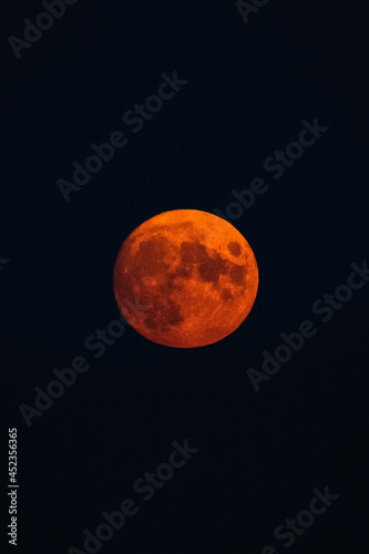 Roter Mond