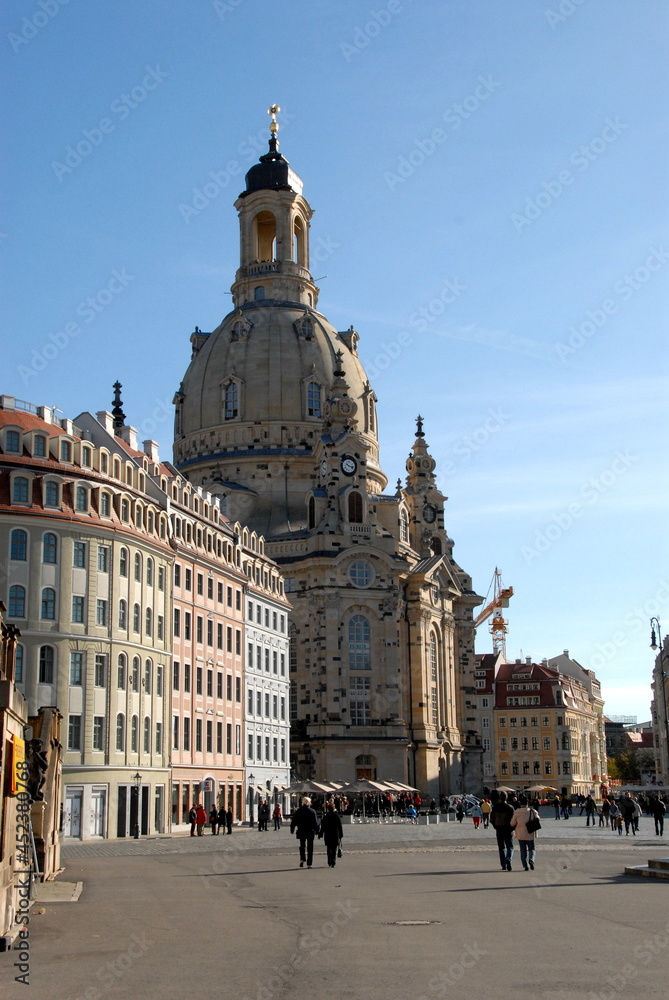 Frauenkirche Dresden wiederaufgebaut