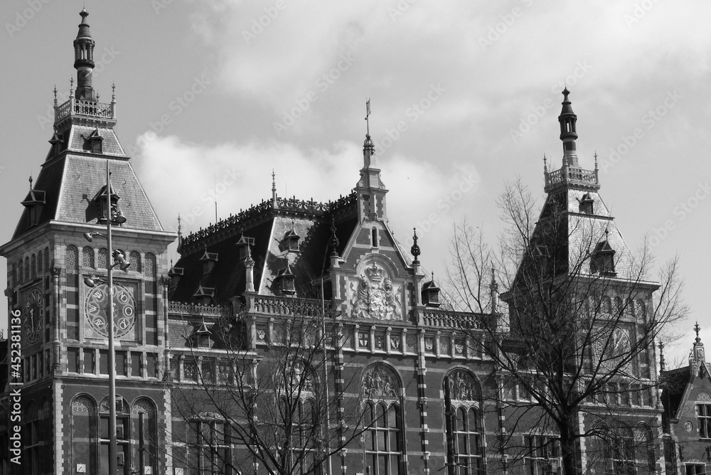 Amsterdam train station