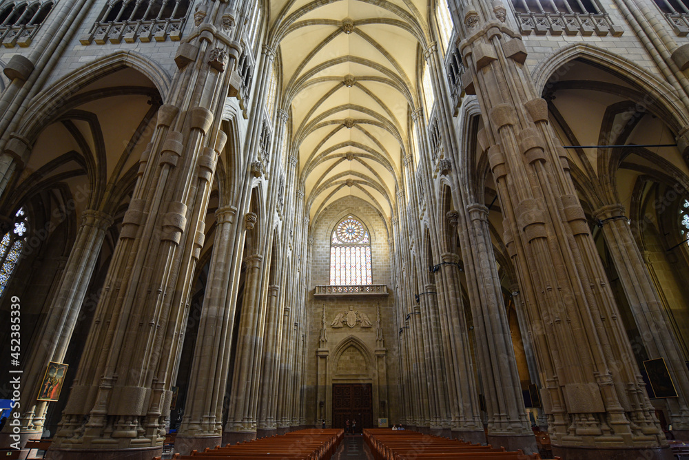 Fototapeta premium Vitoria-Gasteiz, Spain - 21 Aug, 2021: Interior Views of the Cathedral of Santa Maria (or New Cathedral) in Vitoria-Gasteiz, Basque Country, Spain