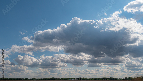Cloudy sky - perfect for sky replacement - travel photography © 4kclips