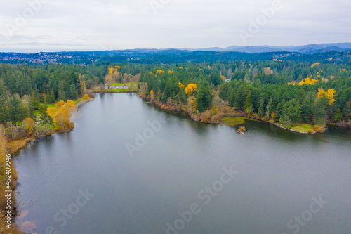 Fototapeta Naklejka Na Ścianę i Meble -  カナダのヴィクトリアの自然をドローンで撮影した空撮写真 Aerial photos of nature in Victoria, Canada, taken by drone. 