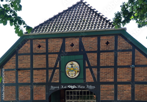 Typische Norddeutsche Architektur im Dorf Ahlden, Niedersachsen photo