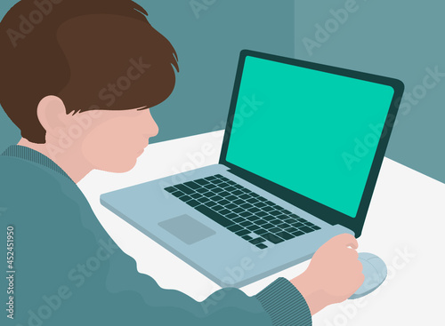Junge am Computer beim Homeschooling
