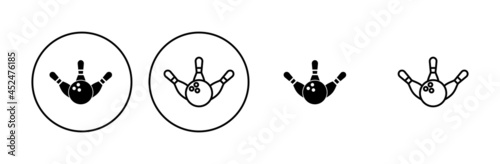 Bowling icon set. bowling ball and pin icon. bowling pins