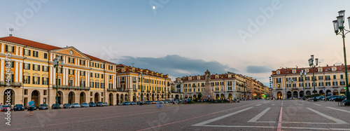 Le principali attrazioni turistiche di Cuneo: il viadotto Soleri, Via Roma e la monumentale Piazza Galiberti photo