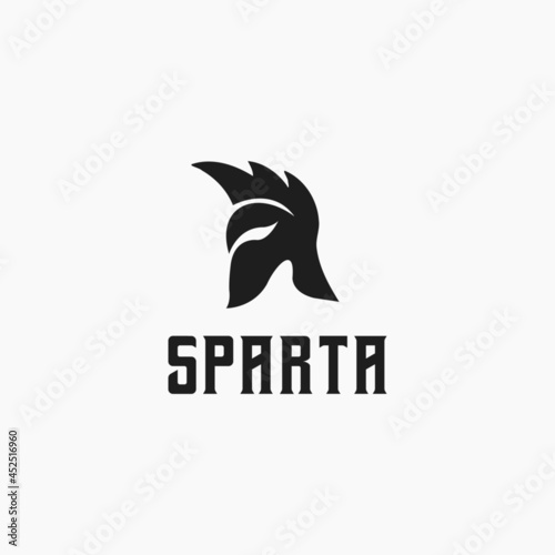 Simple and minimal sparta logo design. Silhouette of helmet knight spartan greek	
