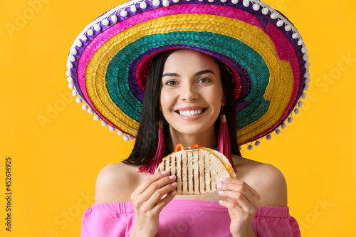 Beautiful young Mexican wom...