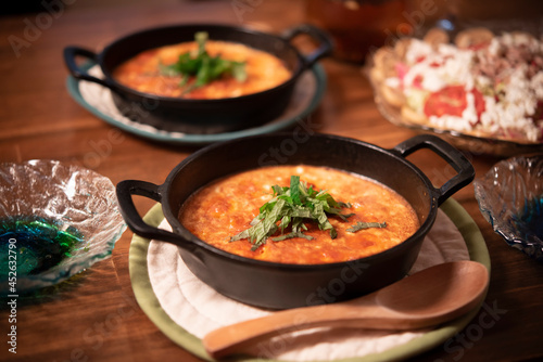 Obraz na płótnie 日本の食卓 グラタン マカロニグラタン ドリア w salonie