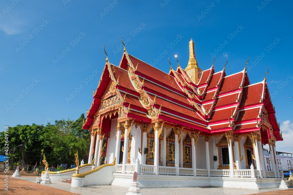 Thai temples and beautiful ancient sites