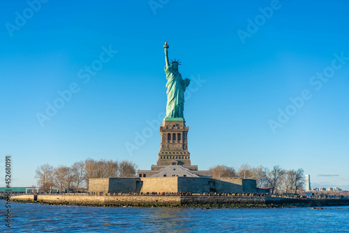                                                                                                           Scenery of traveling to New York City  Manhattan and other tourist attractions in the United States.
