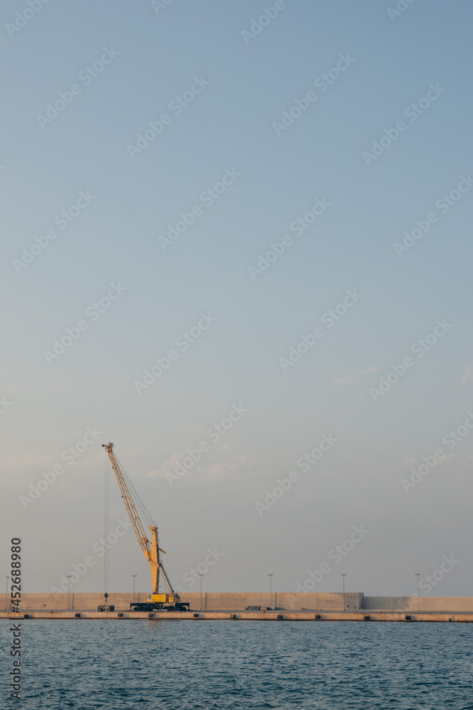 Fototapeta premium crane in the harbor