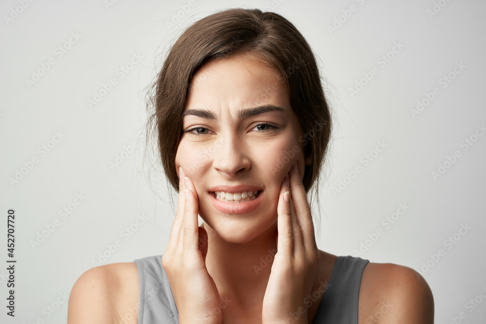 woman toothache emotions dissatisfaction health problems woman toothache emotions dissatisfaction health problems