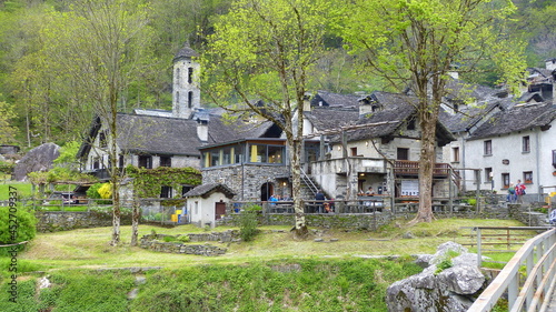 Foroglio im Val Bavono im Tessin photo