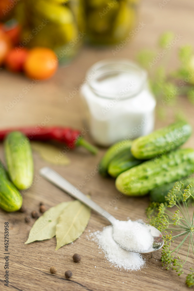 preservation of tomatoes and cucumbers