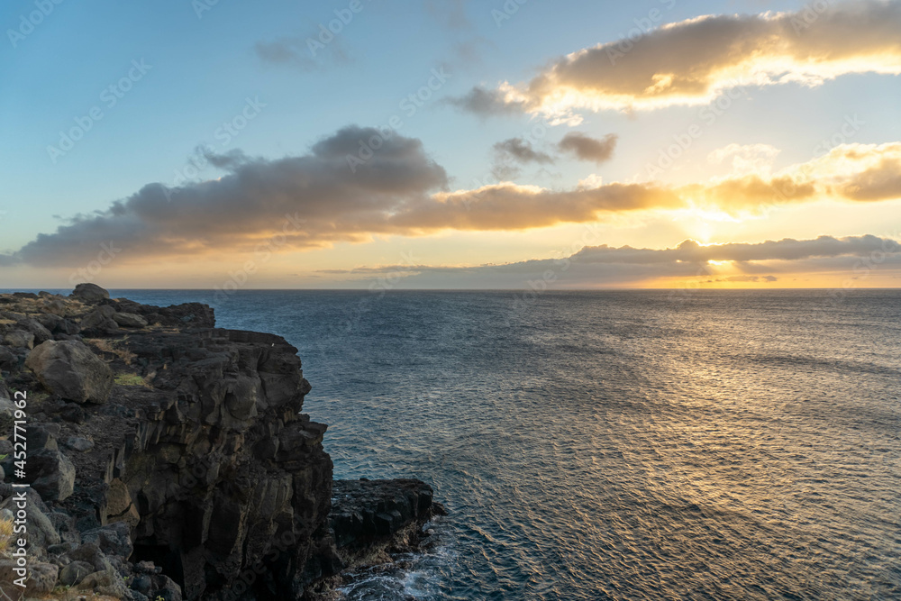 Hawaiian cliff sunset