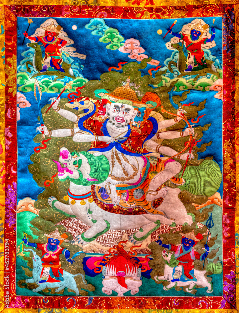 Fototapeta premium Bunte Gebetsteppiche mit buddhistischen Motiven