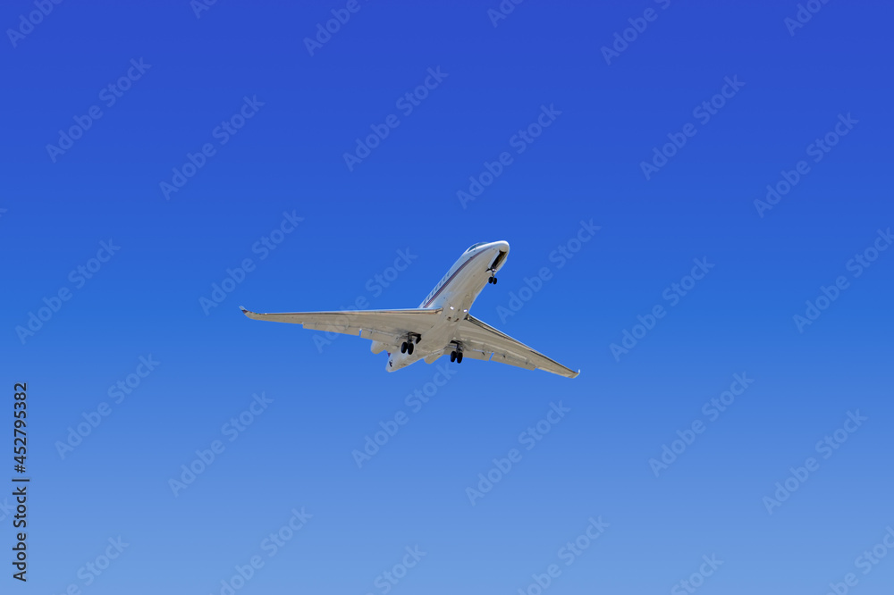 Private jet airplane coming in for a landing Private jet airplane coming in for a landing