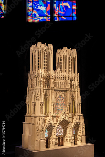 Maquette de la cathédrale de Reims photo