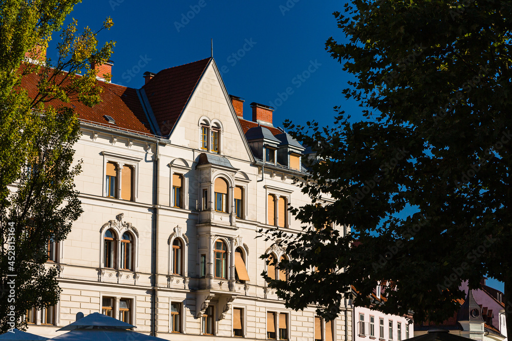 Naklejka premium スロベニア リュブリャナの旧市街の街並み