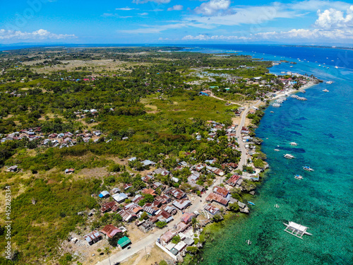 フィリピン、セブ、オランゴ島をドローンで撮影した風景 Drone view of Olango Island, Cebu, Philippines. 