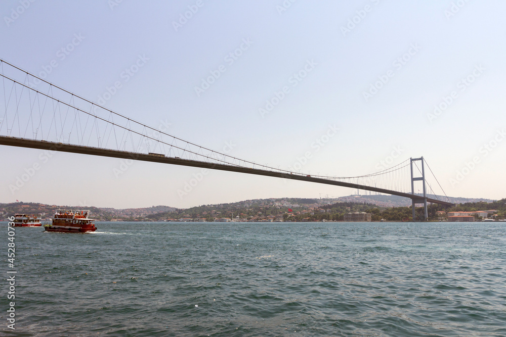 Fototapeta premium The Bosphorus Bridge in Istanbul