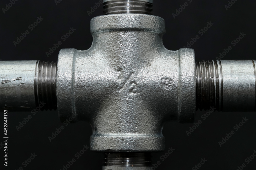 Metal elbow cruz tees for water pipes hierro maleable acero al carbon Metal elbow cruz tees for water pipes hierro maleable acero al carbon
