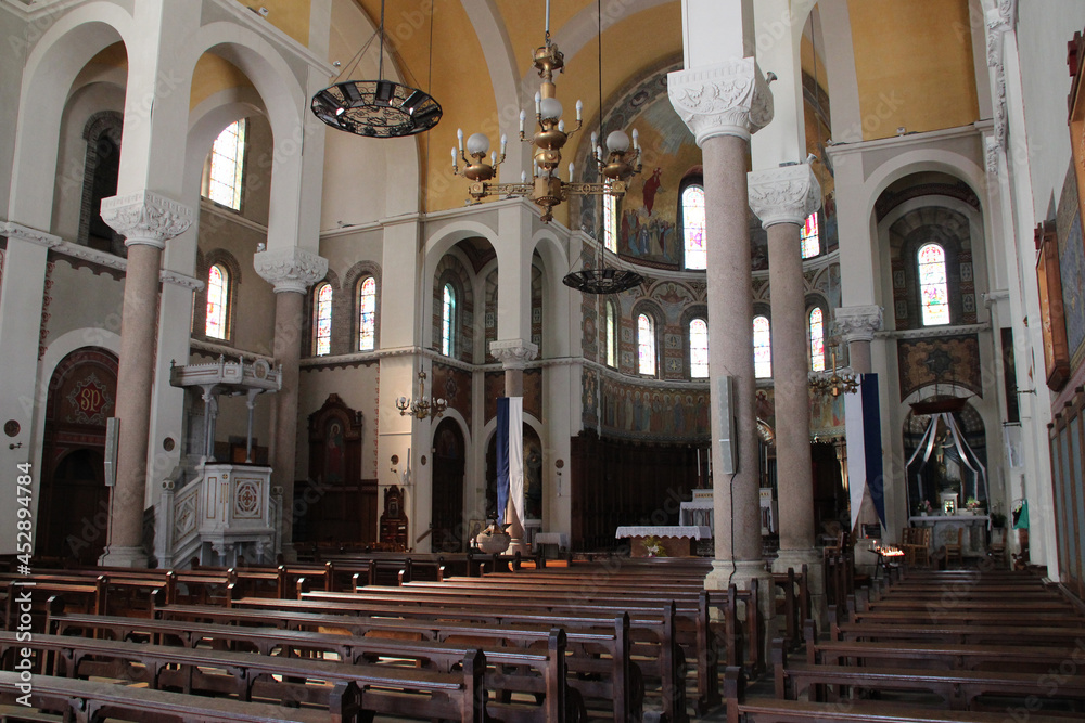 Fototapeta premium saint-pierre church in les sables-d'olonne in vendée (france) 