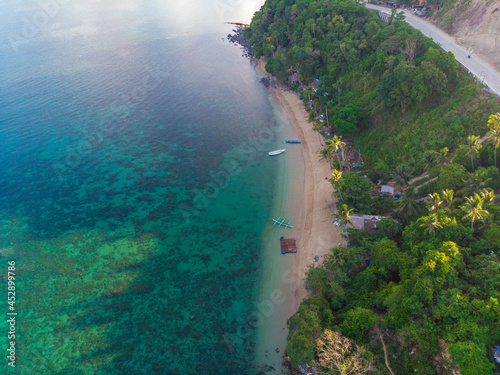 フィリピンのパラワン州エルニド周辺をドローンで空から撮影した空撮写真 Aerial photo taken from the sky with a drone around El Nido, Palawan, Philippines.