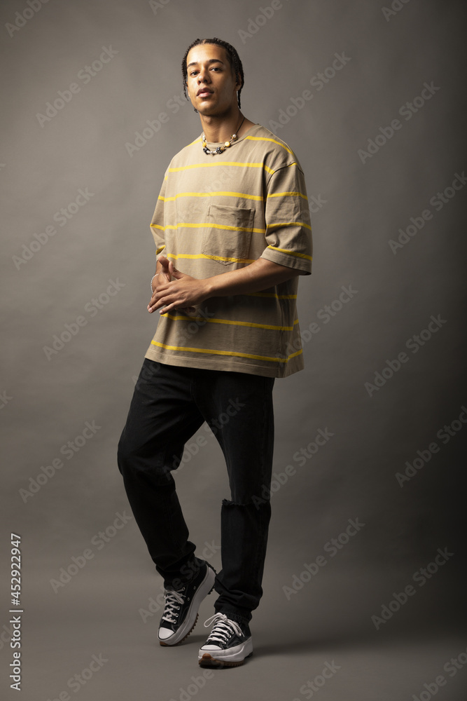 © ADDICTIVE STOCK - Hipster man in trendy shirt and accessories