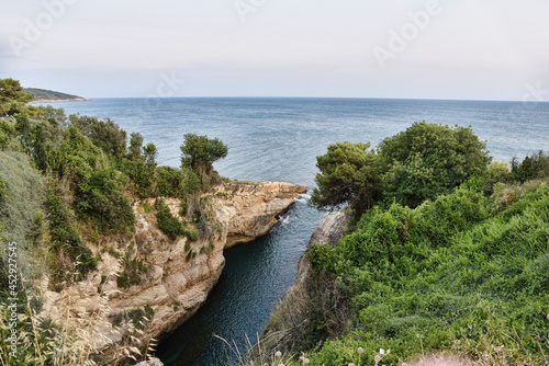 Landscape photography of sea water horizon.