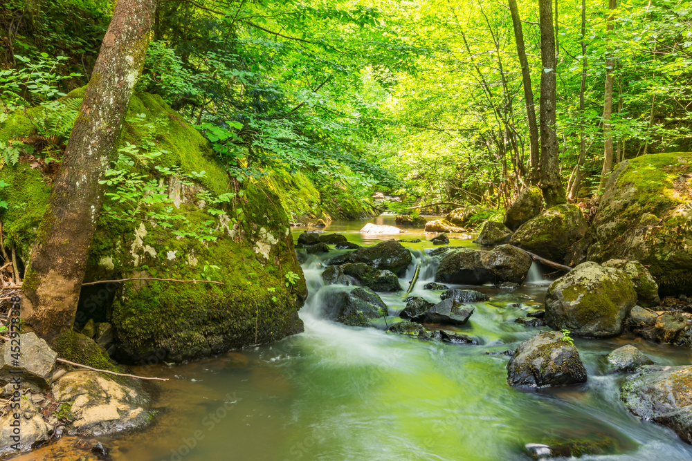 Fototapeta premium Suuctu Waterfall in Bursa District