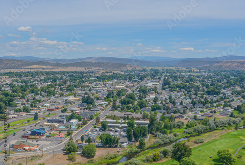Fotografija The beautiful view over Prineville in Crook County, Oregon