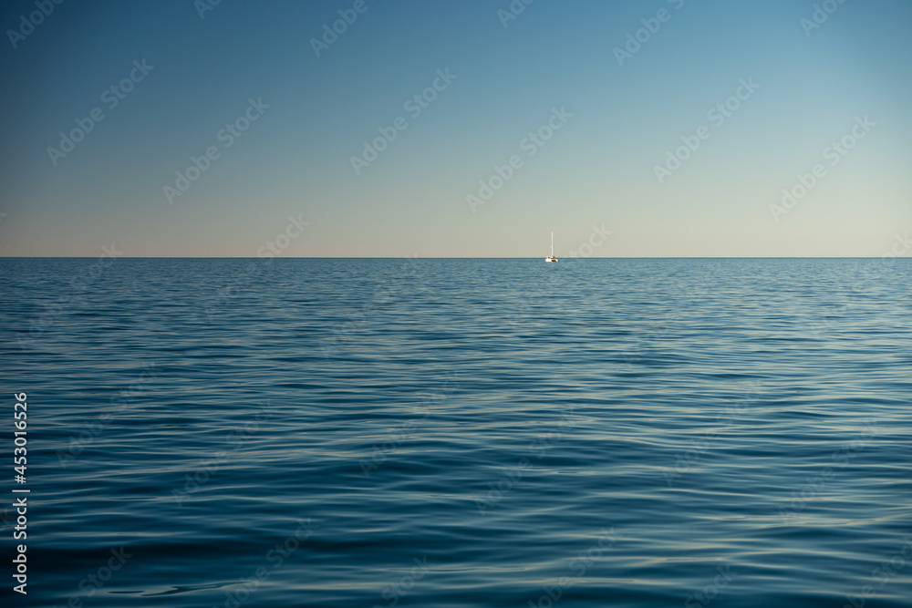 Obraz premium Humpback whale watching sunset tour, Exmouth - Western Australia