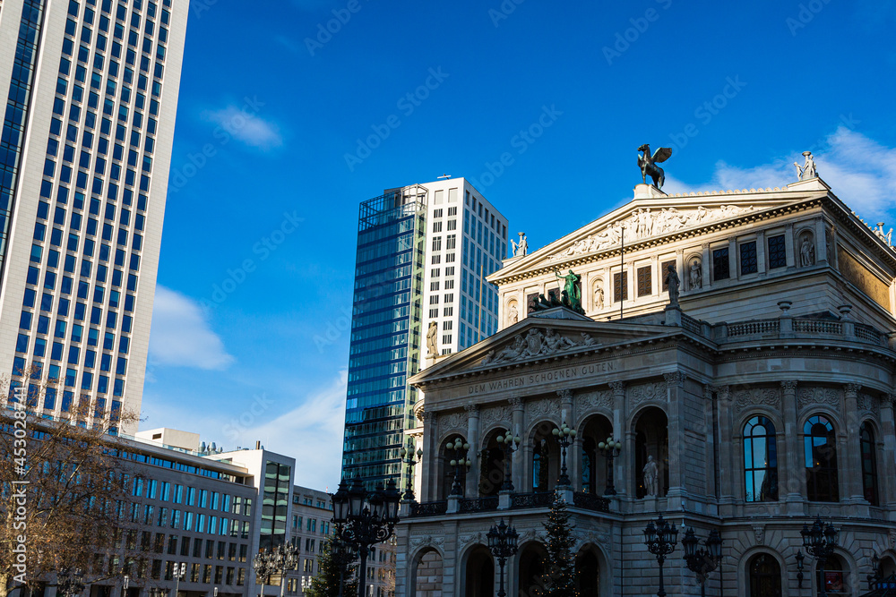 Naklejka premium ドイツ フランクフルト・アム・マインのアルトシュタットの旧オペラ座