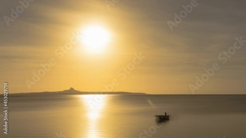 沖縄　伊江島に沈む夕日　タイムラプス