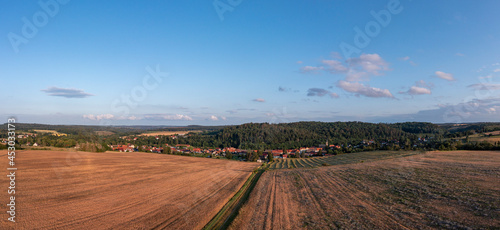 Luftbildaufnahmen aus G  ntersberge im Harz