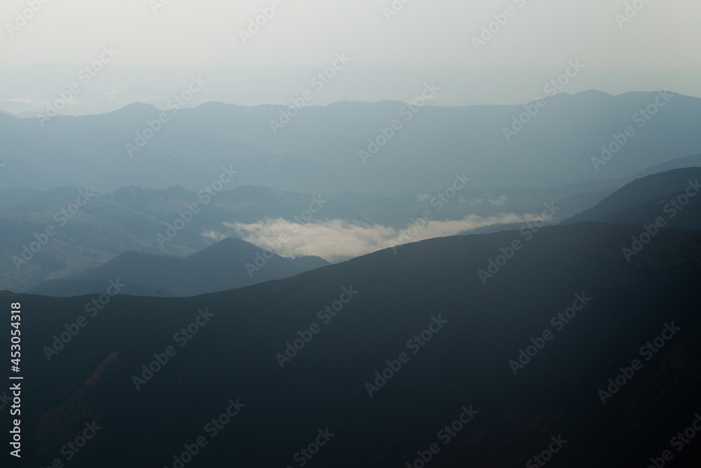 Obraz premium A magical sunrise high in the mountains.