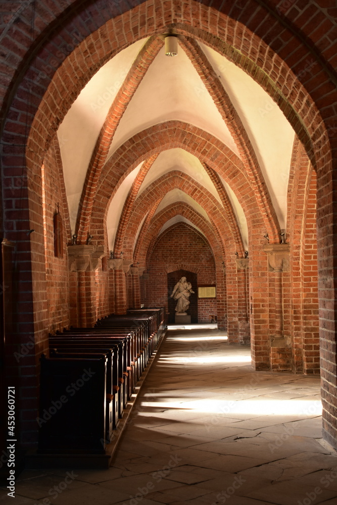 Fototapeta premium Klasztor, Zespół klasztorno-pałacowy w Rudach na Śląsku