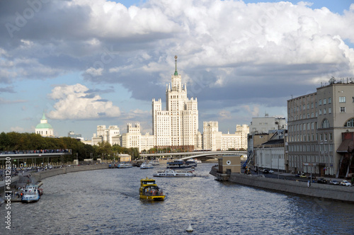 Residential building on Kotelnicheskaya embankment. skyscraper. photo